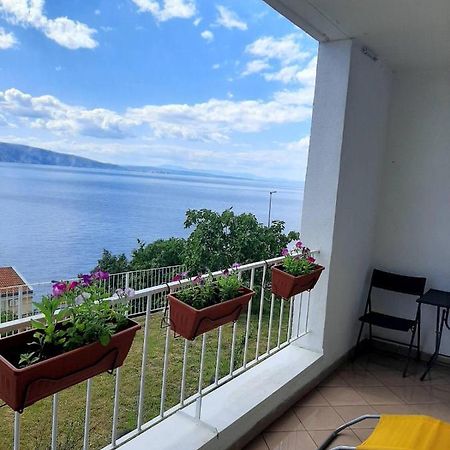 Apartment Tim Senj  Buitenkant foto
