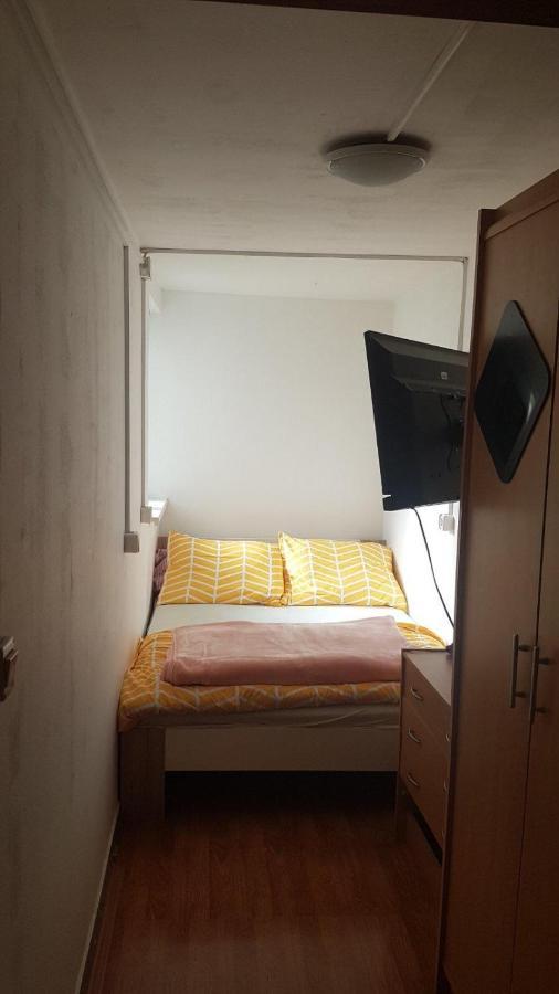 Apartment Tim Senj  Buitenkant foto