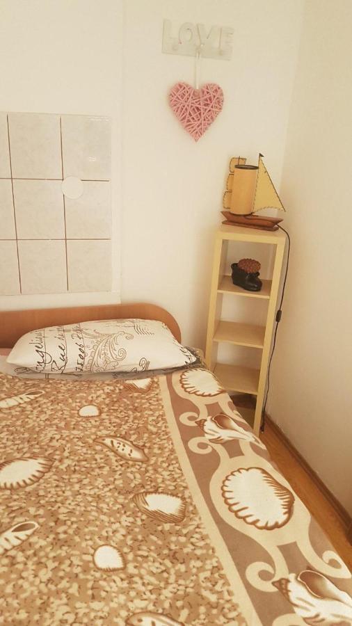 Apartment Tim Senj  Buitenkant foto